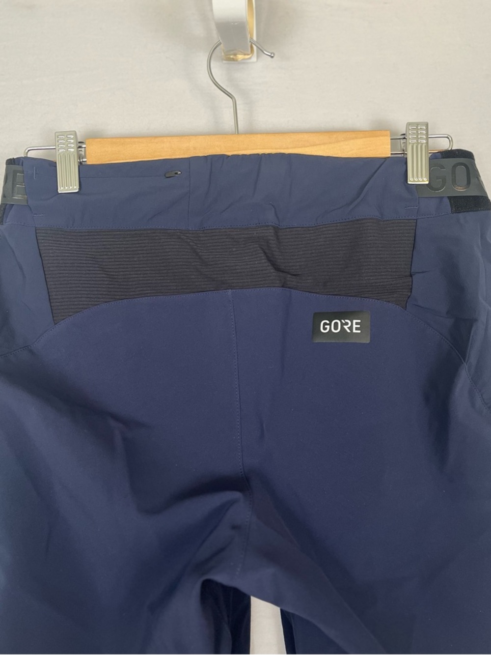 Gore Wear Fernflow Mountain Bike Short Women Small 4/6 Dark Blue Bermuda Stretch - Picture 3 of 10